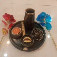 تعدادی جا شمعی و جا عودی