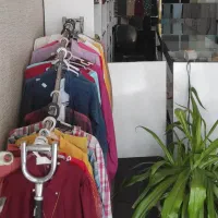 فروش دکور مغازه بوتیک بانوان|لباس|اردکان, |دیوار