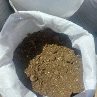 خاک باغچه فضای سبز