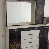 میز آرایش سه کشو