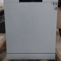 ماشین ظرفشویی از برند  Zerowatt در حد نو