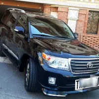 تویوتا لندکروز 2013
