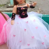 عروسک ایستاده