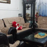 مبلمان ومیز عسلی