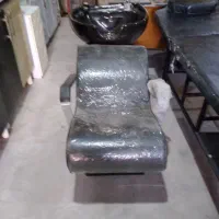 صندلی و سرشور اریشگاه