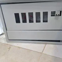 نیروی کار ساده برای رنگ کاری