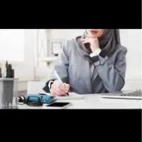 استخدام مشاور املاک خانم درصدی بالا