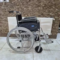 ویلچر الومنیومی بزرگ چرخ عقب بادی اکبند اسکوتر