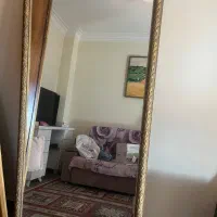 آیینه نو و شیک|آینه|تهران, فلسطین (میدان انقلاب)|دیوار