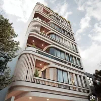 زمین مسکونی بر خیابان/700متر جهت انبوه سازی