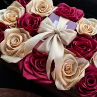 باکس و دسته گل جاودانه