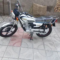 موتور سیکلت همتاز۱۴۰۳