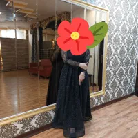 پیراهن مجلسی|لباس|قم, بنیاد|دیوار