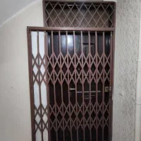 درب آکاردیونی و درب چوبی واحد