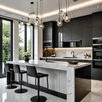 اقبال /۲۰۰ متر ویلائی/دربست/بازسازی مرتب