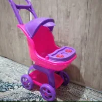 کالسکه عروسک و گیتار