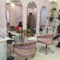 اجاره اتاق در سالن زیبایی|خدمات آرایشگری و زیبایی|کرج, کوی ایثار|دیوار
