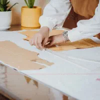 استخدام دستیار کارگاه خیاطی|استخدام صنعتی، فنی، مهندسی|اهواز, زیتون کارمندی|دیوار