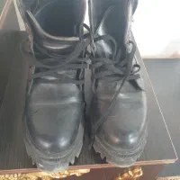 کفش در حد نو سالم