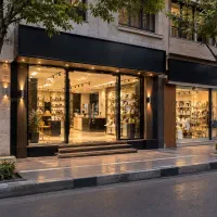 ۱۵۰ متر/ تجاری/ حاشیه معلم /بی نظیر برای کاسبی