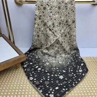 روسری نخی قواره بزرگ زیر قیمت بازار|لباس|نسیم‌شهر, |دیوار