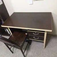 میز و صندلی