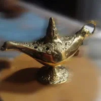 مجسمه چراغ جادو برنز