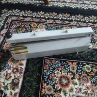مقداری لوازم مغازه و نئون و کارتخوان قیمت عالی|فروشگاه و مغازه|مشهد, شهید معقول|دیوار
