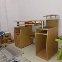 میز تحریر و کامپیوتر کامل