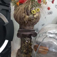 فروش گل و مصنوعی گلدون با پایه درحد نو