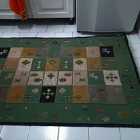 پرده نو ، قالیچه