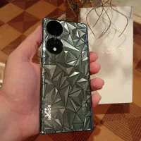 Honor 70 بدون نقطه مشابه نو (نقد و چک)