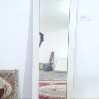اینه ایستاده