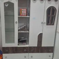 کمد بچه سالم و تمیز