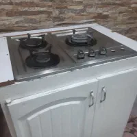 اجاق گاز سه شعله همراه با کابینت