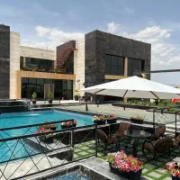 باغ لوکس و تمیز و خوش قیمت خواستی زنگ بزن