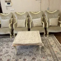 مبل ۷نفره بهمراه میزناهارخوری ۶نفره