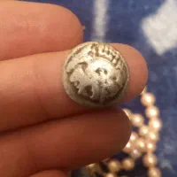 اشیاء عتیقه|کلکسیون اشیاء عتیقه|اصفهان, تخت فولاد|دیوار