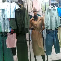 مانکن ایستاده