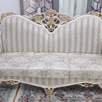 مبل کلاسیک هشت نفره همراه دو میزبان .. و میز عسلی