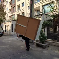 کارگر باربری و جابه‌جایی اثاثیه با قیمت مناسب