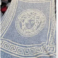 پتوی طرح ورساچ قواره بزرگ و درجهیک ( فروش عمده)|رختخواب، بالش، پتو|مشهد, محمدآباد|دیوار