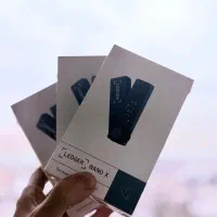 کیف پول سخت افزاری مدل لجر نانو ایکس