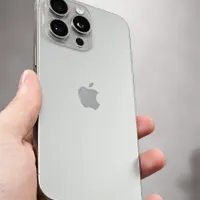 اپل iPhone 15 Pro Max با حافظهٔ ۲۵۶ گیگابایت