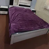 سرویس خواب سالم بدون هیچ شکستگی و زدگی