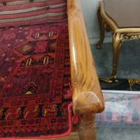 تخت سنتی و زیبا