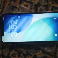 ایفون 11 نرمال