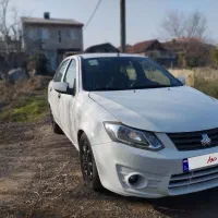 ساینا بی رنگ بی ضربه