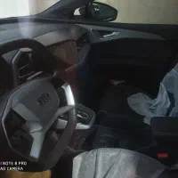 آئودی Q5 etron 40