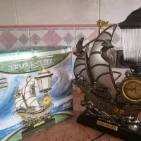 چراغ و ساعت دکوری